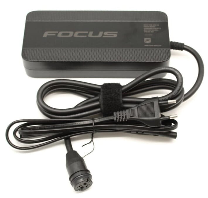 Focus charger 4A for Shimano EP8 Simplo battery