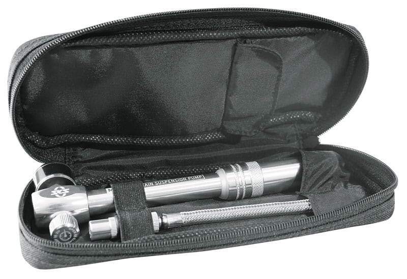 SKS Mountain Suspension Pump - Shock pump in a practical carrying bag
