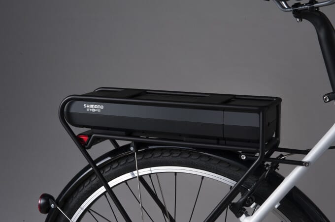 Shimano electric bike luggage carrier battery STePS BT-E6000 mounted
